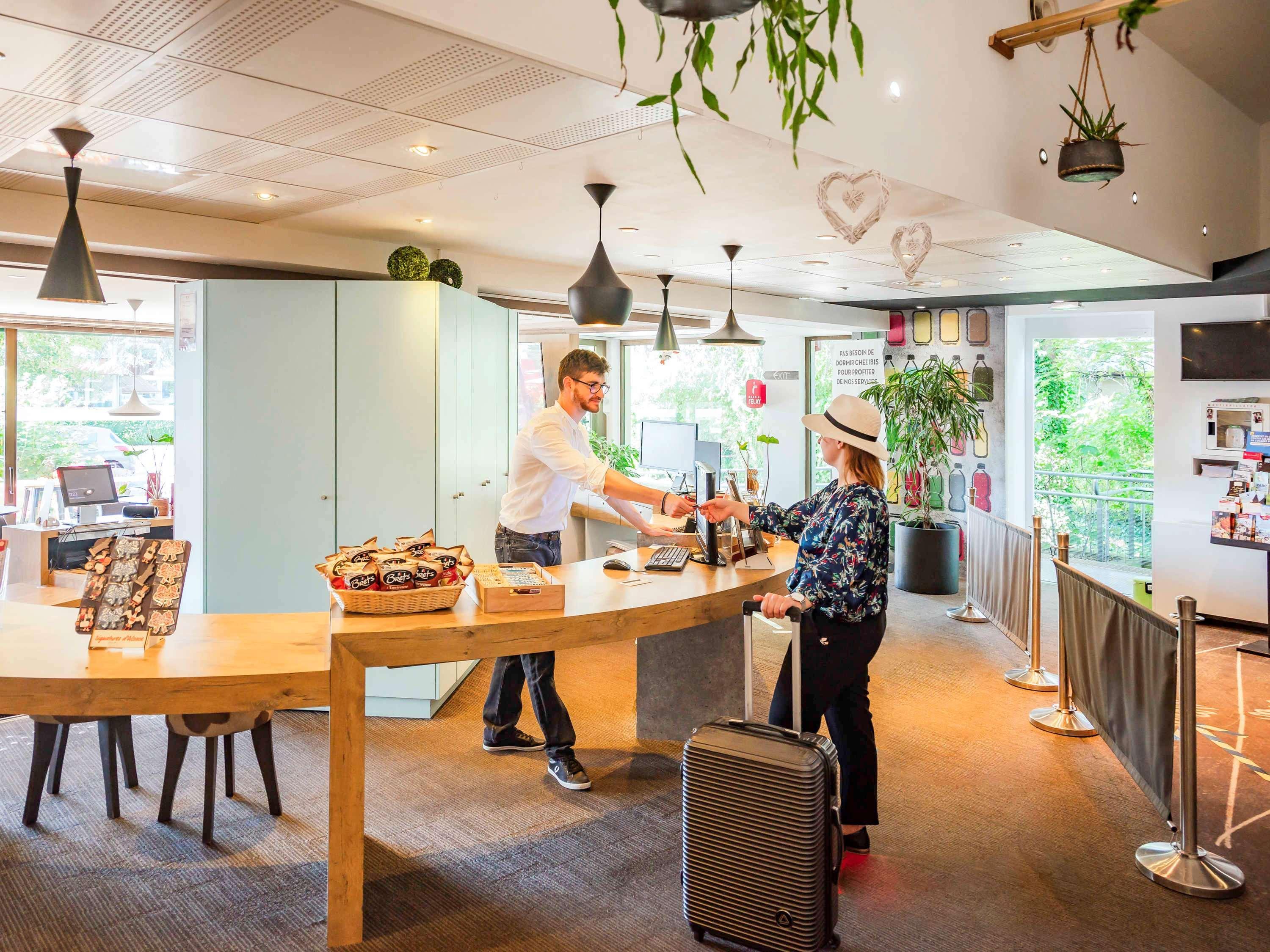 Ibis Colmar Est - Hotel Restaurant En Alsace Horbourg-Wihr Ngoại thất bức ảnh